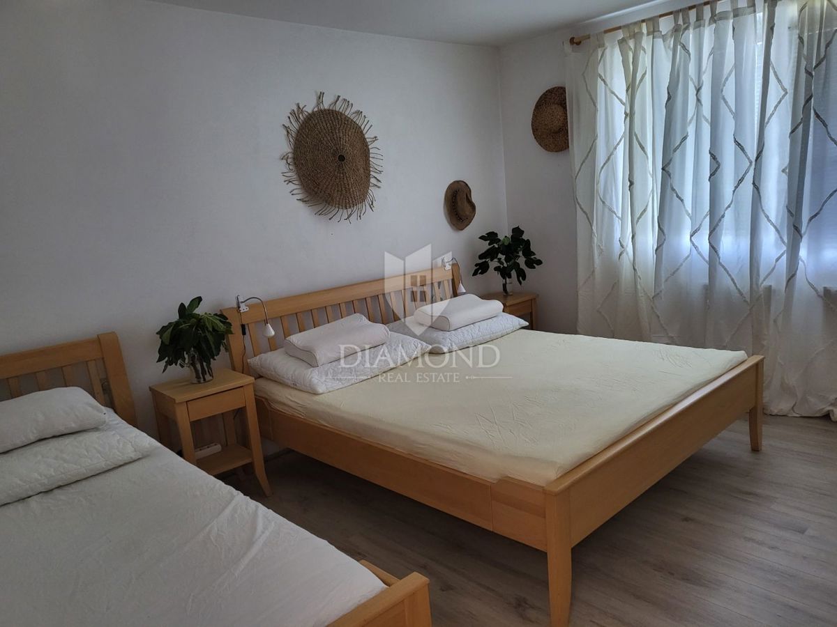 Hiša s panoramskim razgledom, območje Plomina