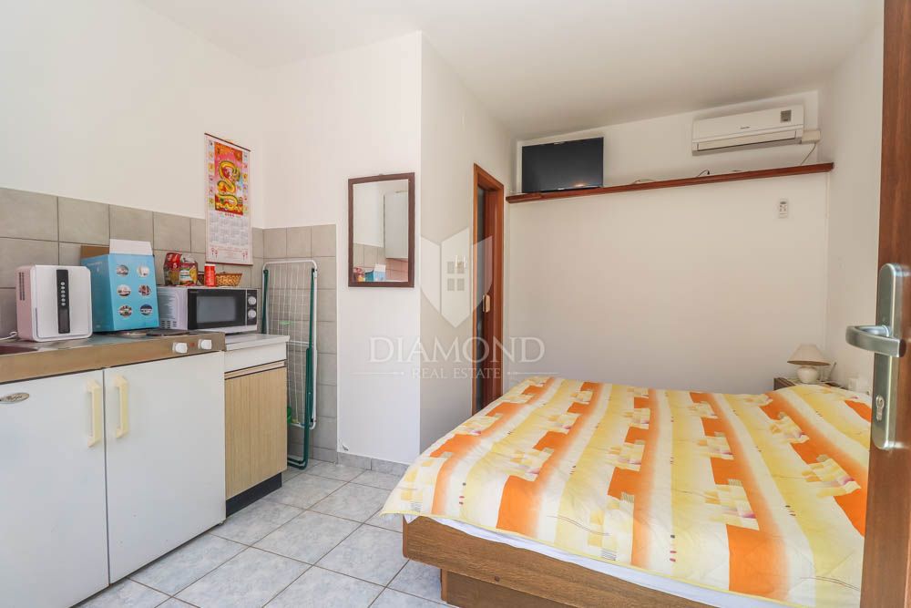 Investicijska priložnost!!! Premantura, 600m od plaže!