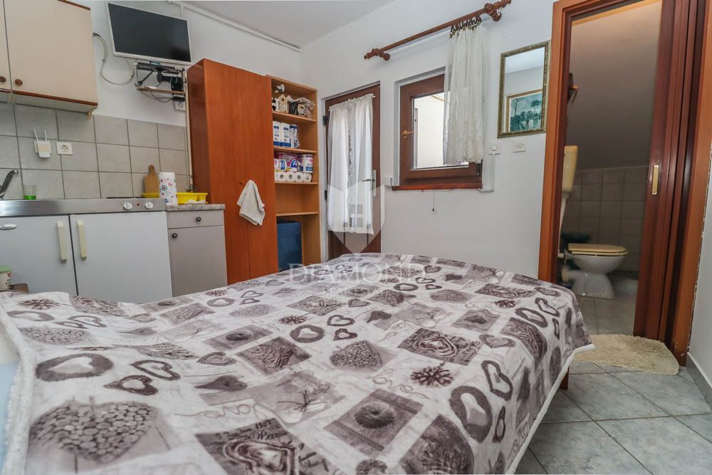 Investicijska priložnost!!! Premantura, 600m od plaže!