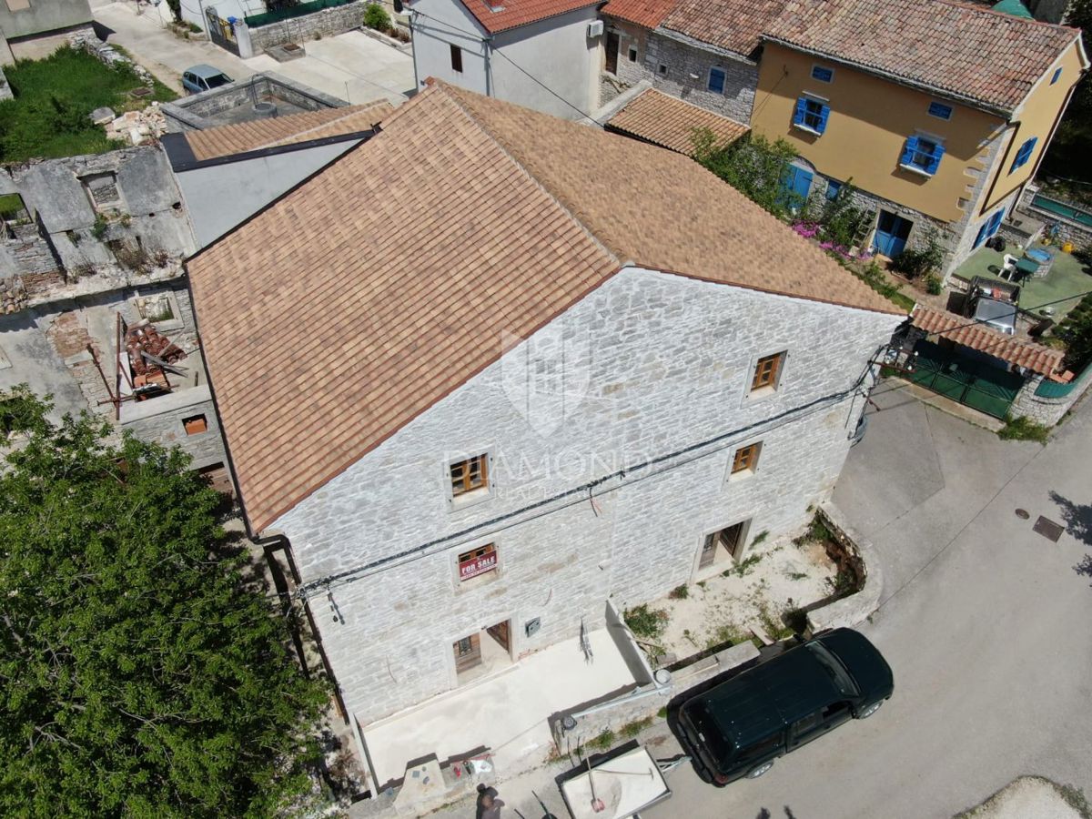 Čudovita hiša v bližini Kanfanarja