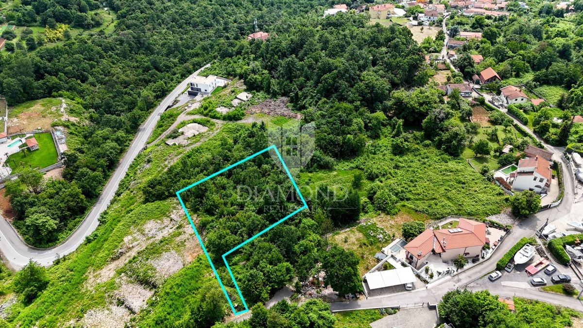 Ičići, Poljane, gradbeno zemljišče s pogledom na morje z gradbenim dovoljenjem