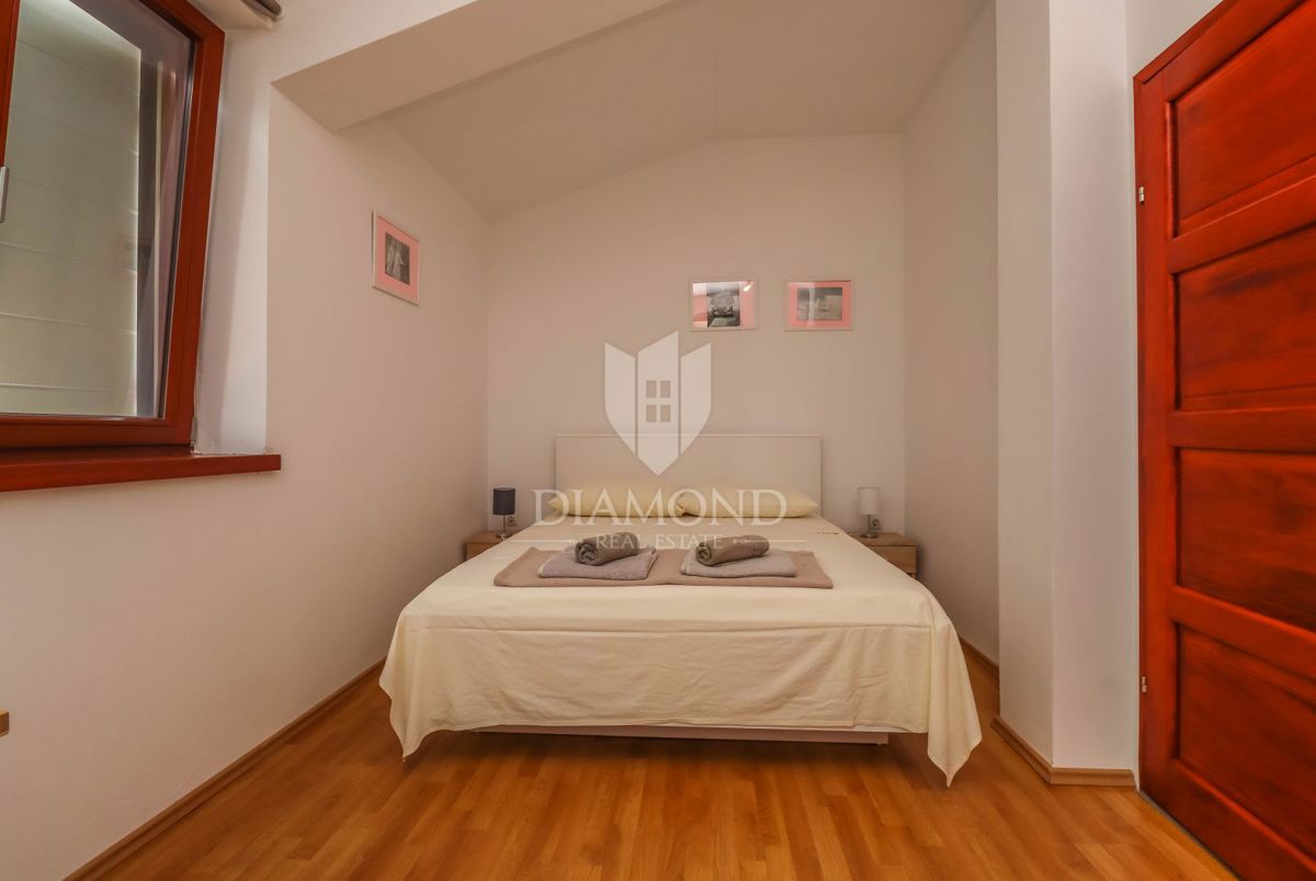 Čudovita hiša z bazenom v Krnici - idealna za počitnice in investicijo