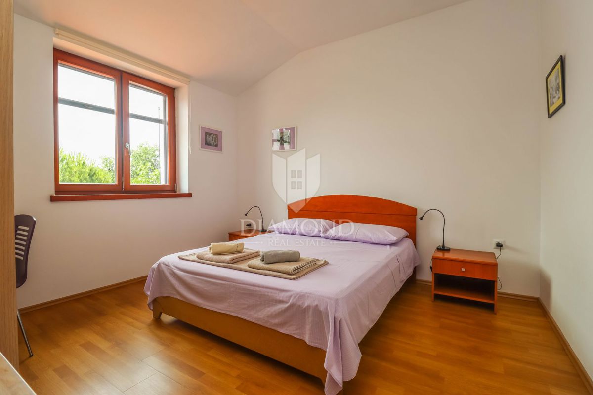 Čudovita hiša z bazenom v Krnici - idealna za počitnice in investicijo