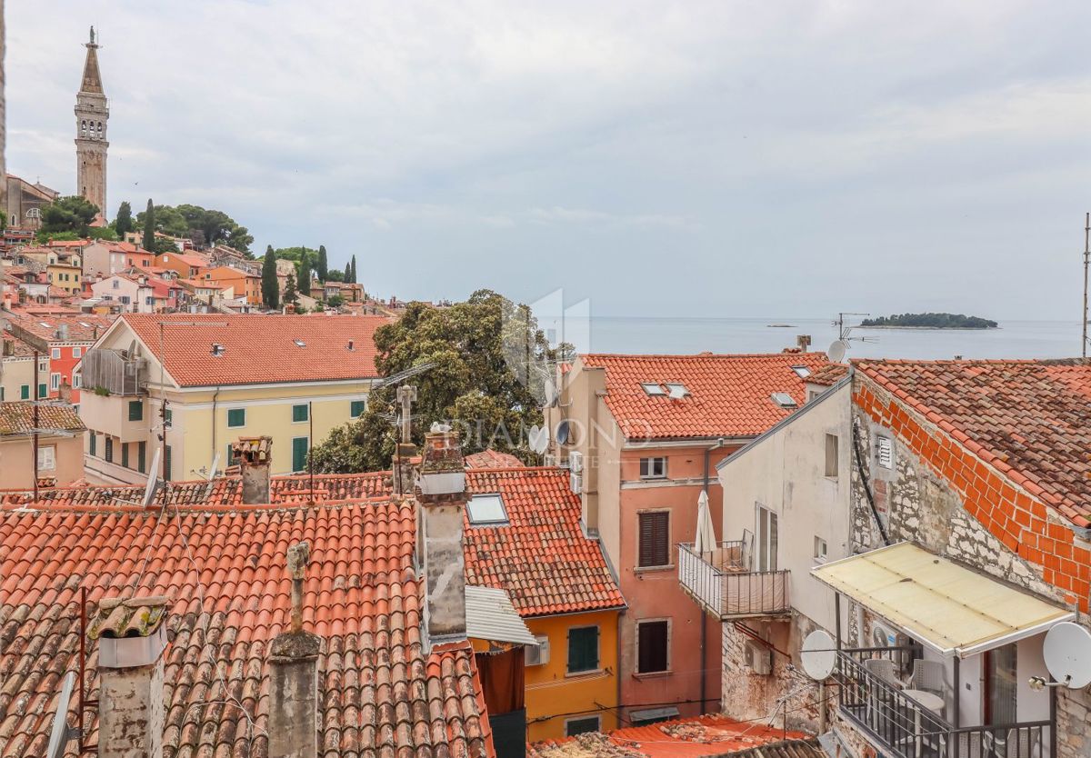 EKSKLUZIVNO! Rovinj, čudovito stanovanje s pogledom na morje!