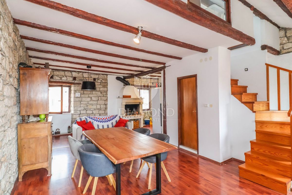 EKSKLUZIVNO! Rovinj, čudovito stanovanje s pogledom na morje!