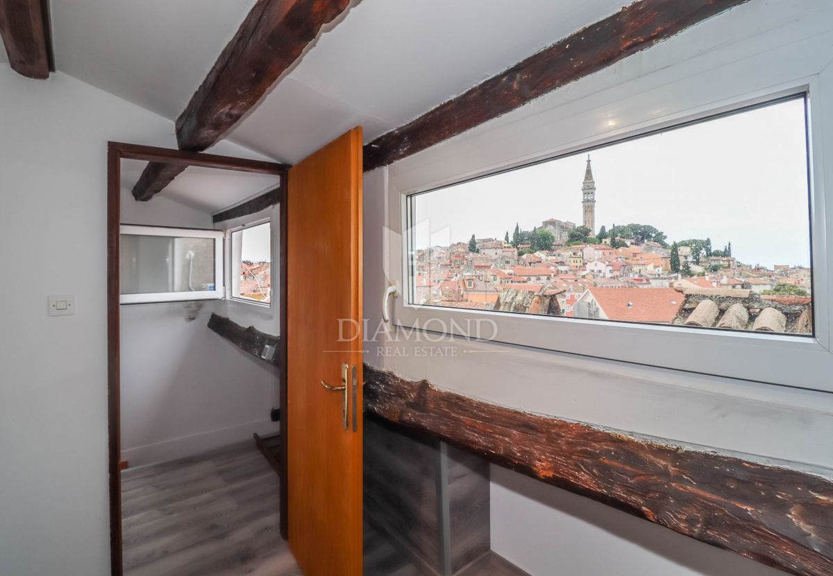 EKSKLUZIVNO! Rovinj, čudovito stanovanje s pogledom na morje!
