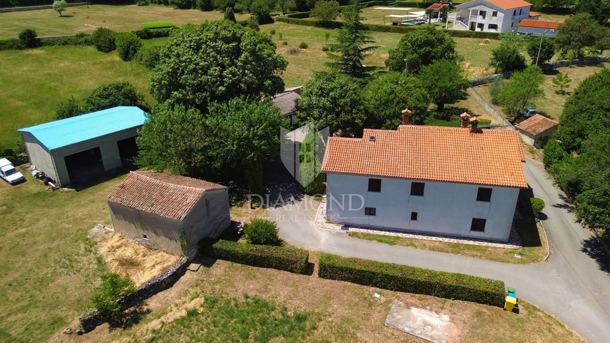 Hiša Labin, 300m2