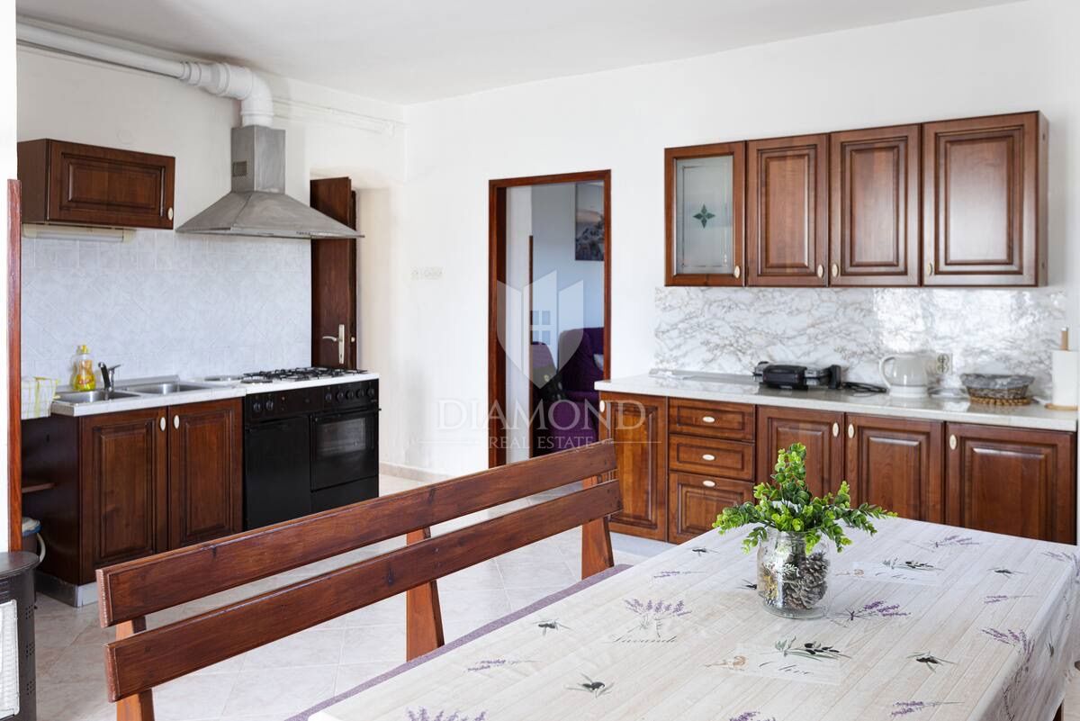 Hiša Labin, 300m2