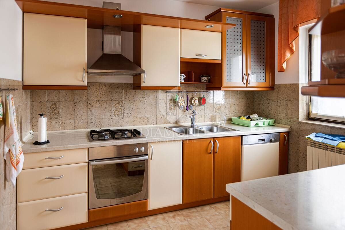 Hiša Labin, 300m2
