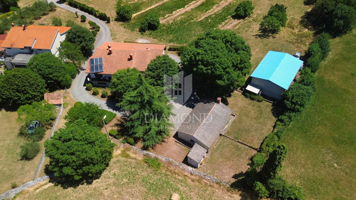 Hiša Labin, 300m2