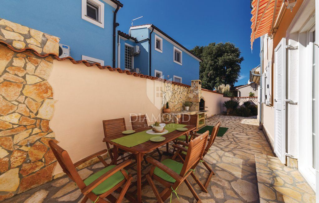 Priložnost! Počitniška hiša blizu morja, Fažana