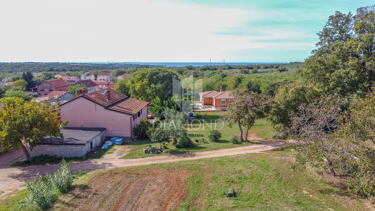 Novigrad, okolica, čudovito gradbeno zemljišče!