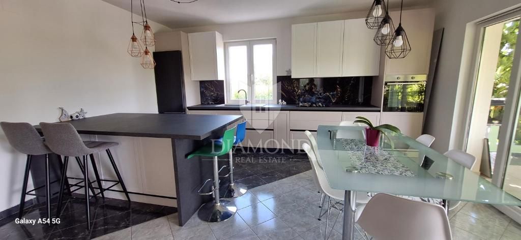 Hiša Busoler, Pula, 150m2