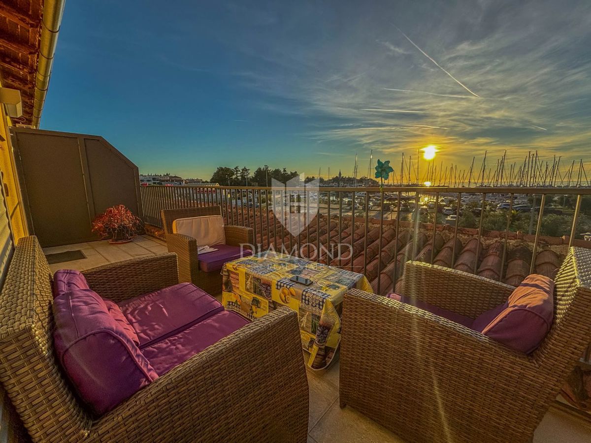 Istra, Novigrad, Apartma s pogledom na morje v središču Novigrada!