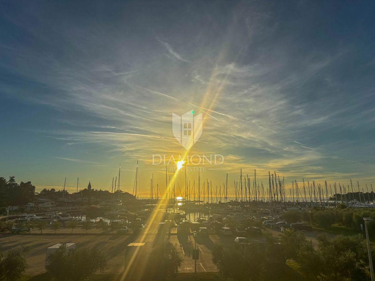 Istra, Novigrad, Apartma s pogledom na morje v središču Novigrada!