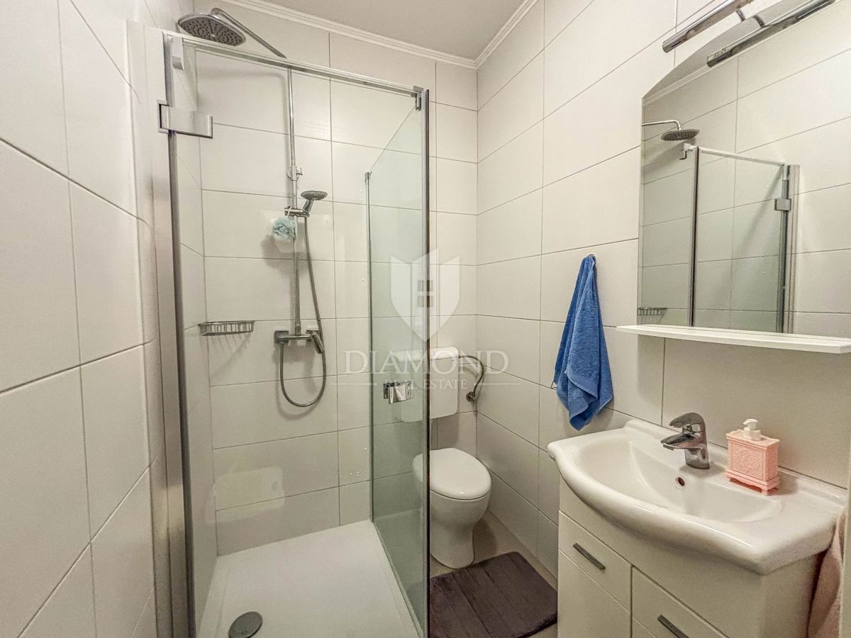 Istra, Novigrad, Apartma s pogledom na morje v središču Novigrada!