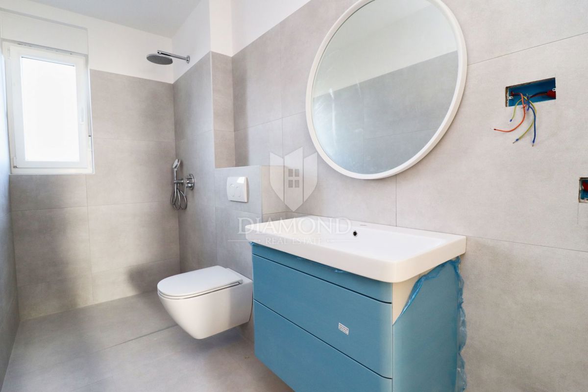 Poreč, novozgrajeno stanovanje v bližini morja