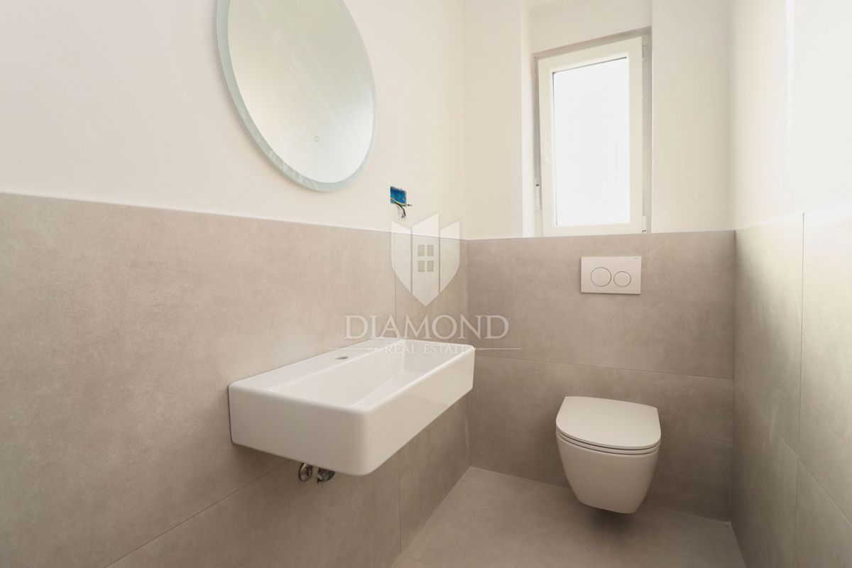 Poreč, novozgrajeno stanovanje v bližini morja