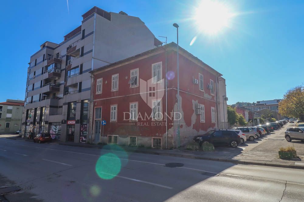 Apartmaj Centar, Pula, 420m2