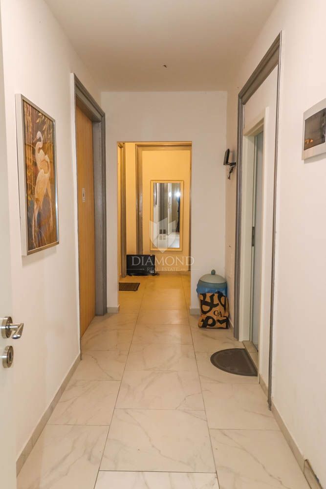 Apartmaj Centar, Pula, 420m2