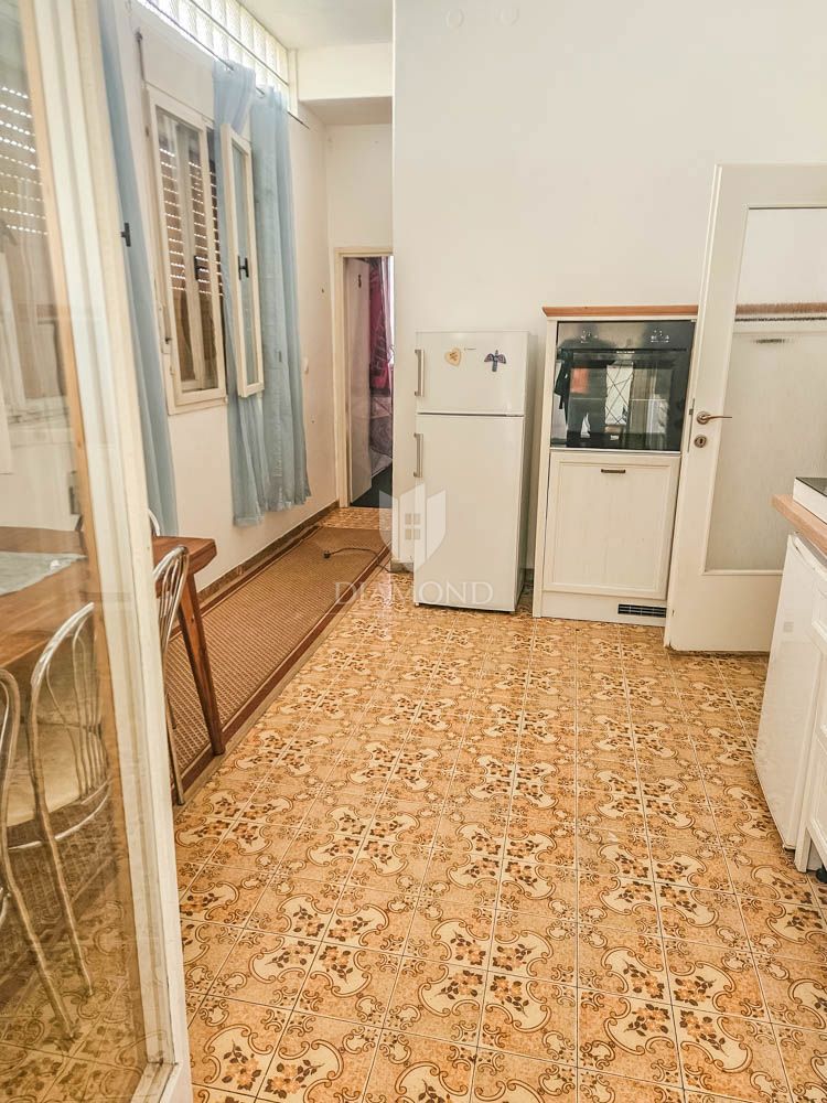 Apartmaj Centar, Pula, 420m2