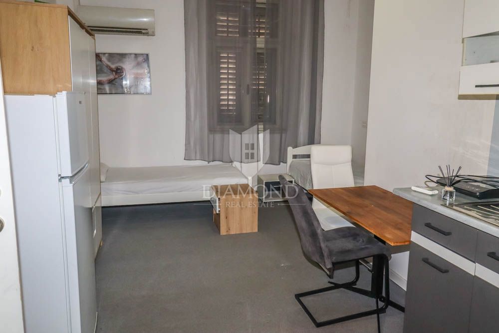 Apartmaj Centar, Pula, 420m2