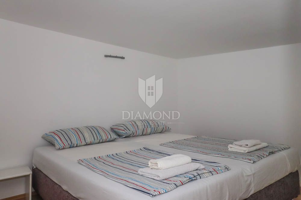 Apartmaj Centar, Pula, Mletačka ulica 12, 400m2