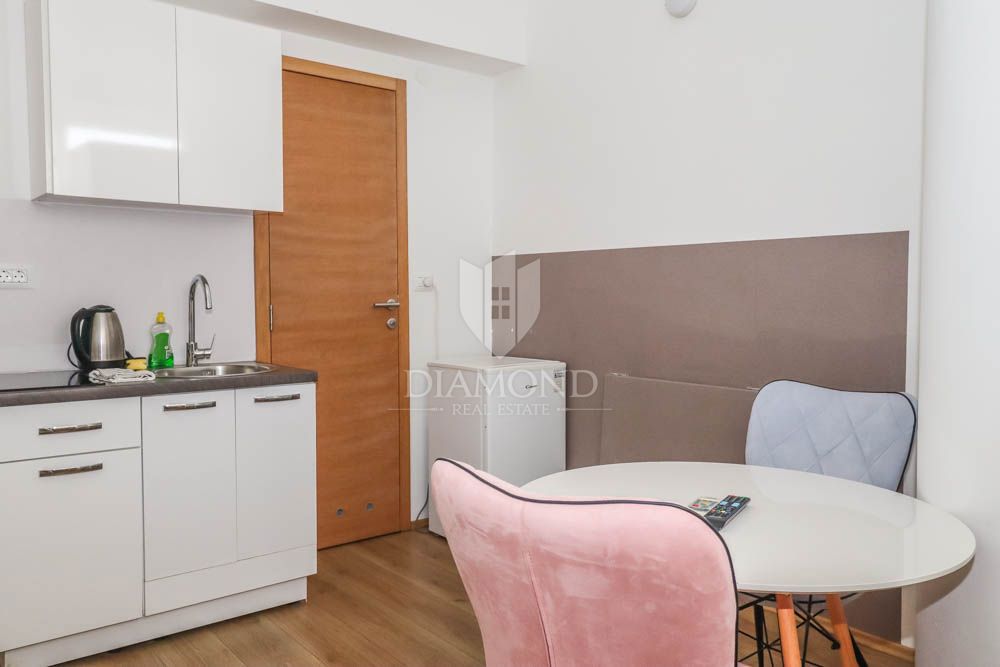 Apartmaj Centar, Pula, Mletačka ulica 12, 400m2