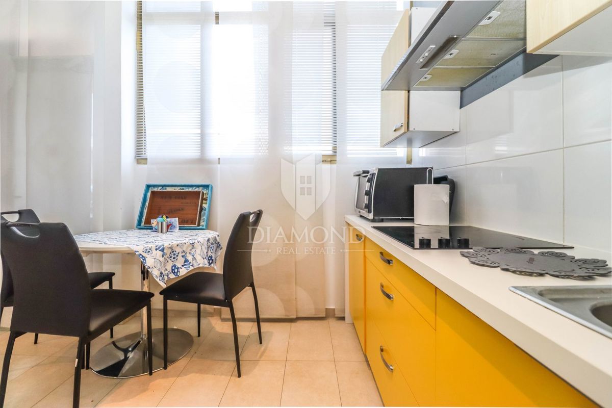 PRILOŽNOST! Apartma v Stoji s 3 spalnicami blizu plaže!