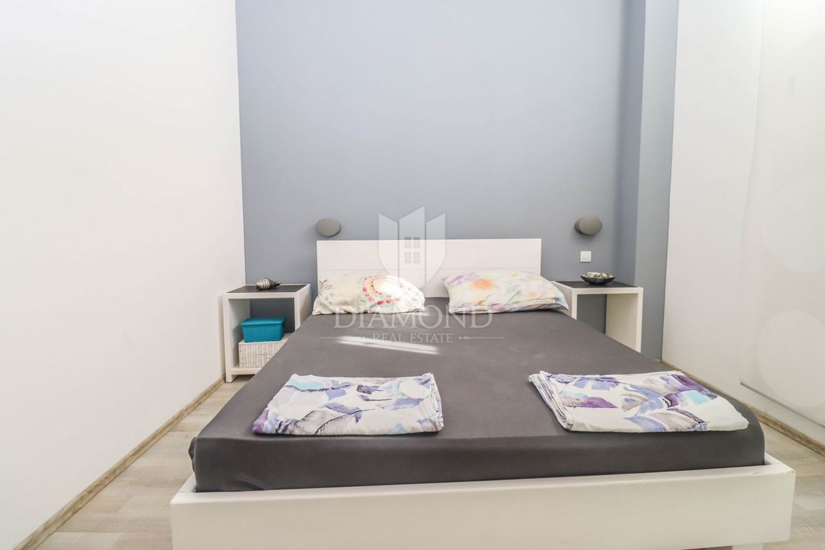 PRILOŽNOST! Apartma v Stoji s 3 spalnicami blizu plaže!