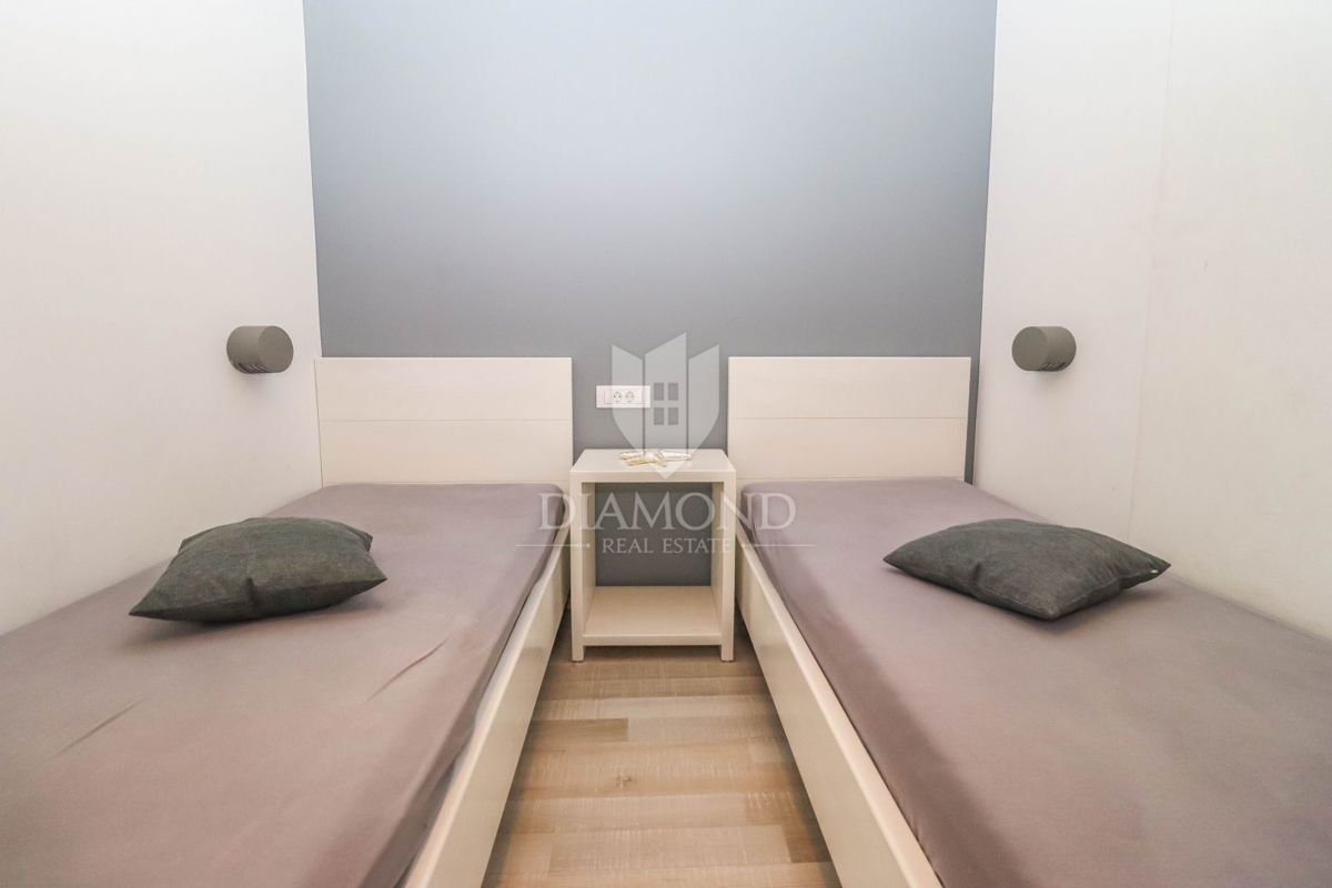 PRILOŽNOST! Apartma v Stoji s 3 spalnicami blizu plaže!