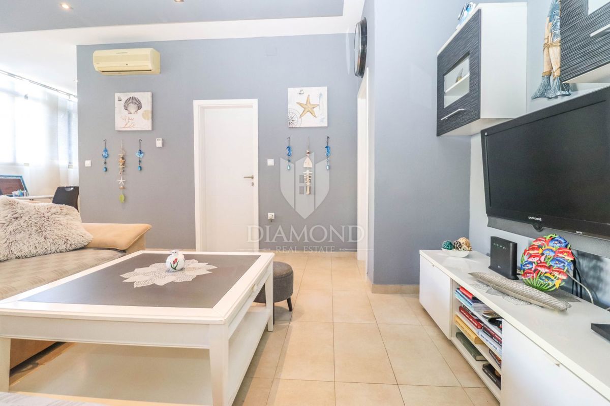 PRILOŽNOST! Apartma v Stoji s 3 spalnicami blizu plaže!