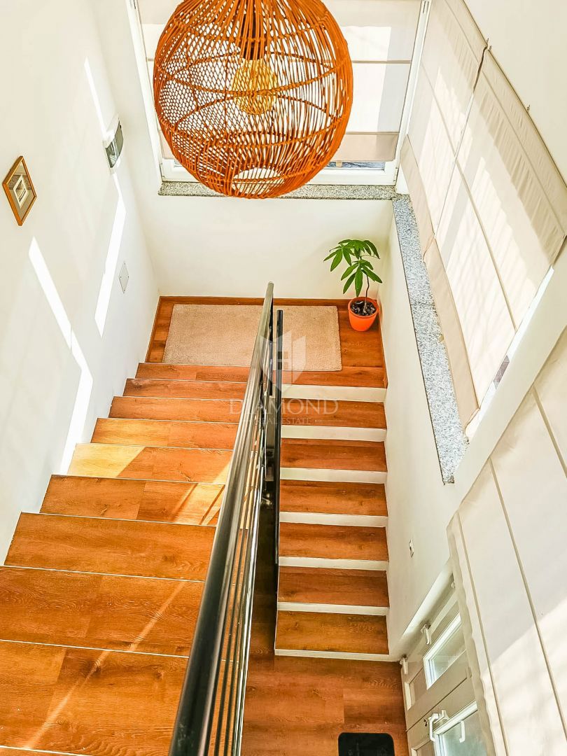 Hiša Režanci, Svetvinčenat, 294m2