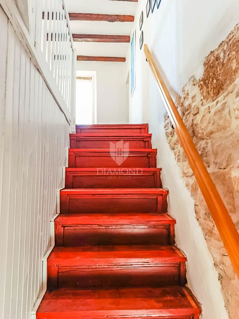 Hiša Režanci, Svetvinčenat, 294m2