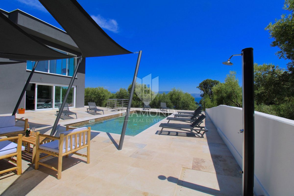 Rabac, Labin – Vila na odlični lokaciji s pogledom na morje