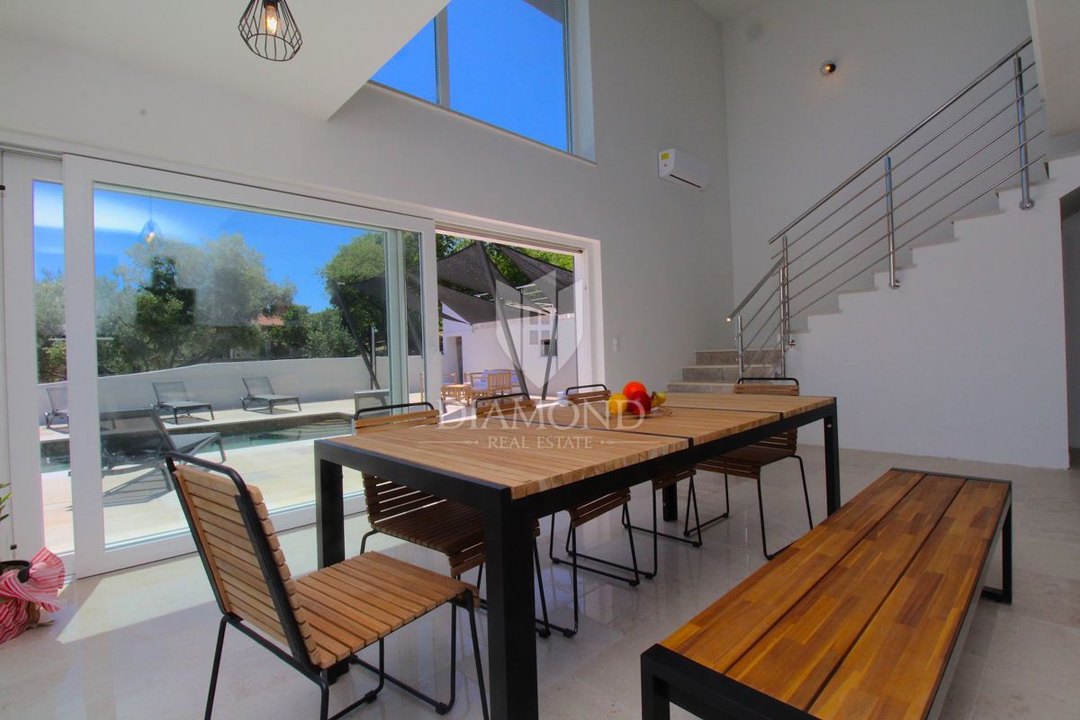 Rabac, Labin – Vila na odlični lokaciji s pogledom na morje