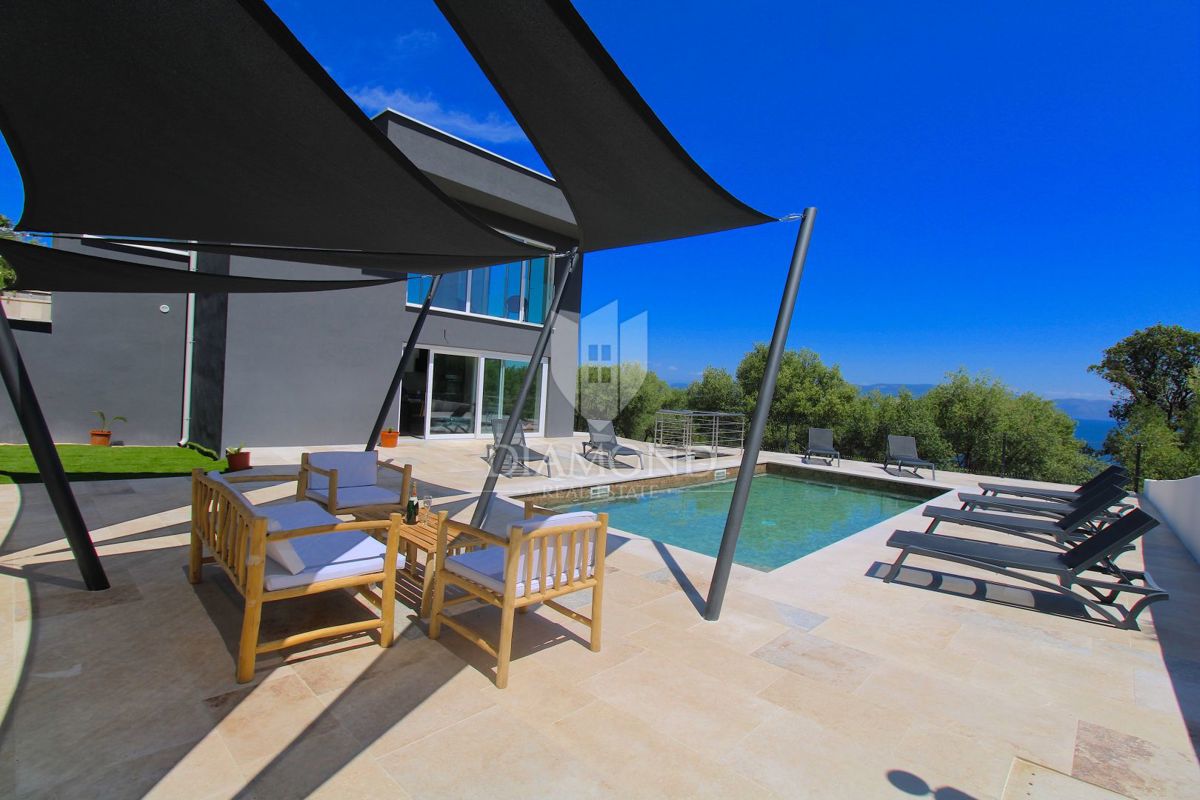 Rabac, Labin – Vila na odlični lokaciji s pogledom na morje