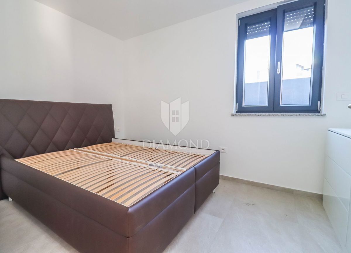 Novo dupleks stanovanje z bazenom v Medulinu