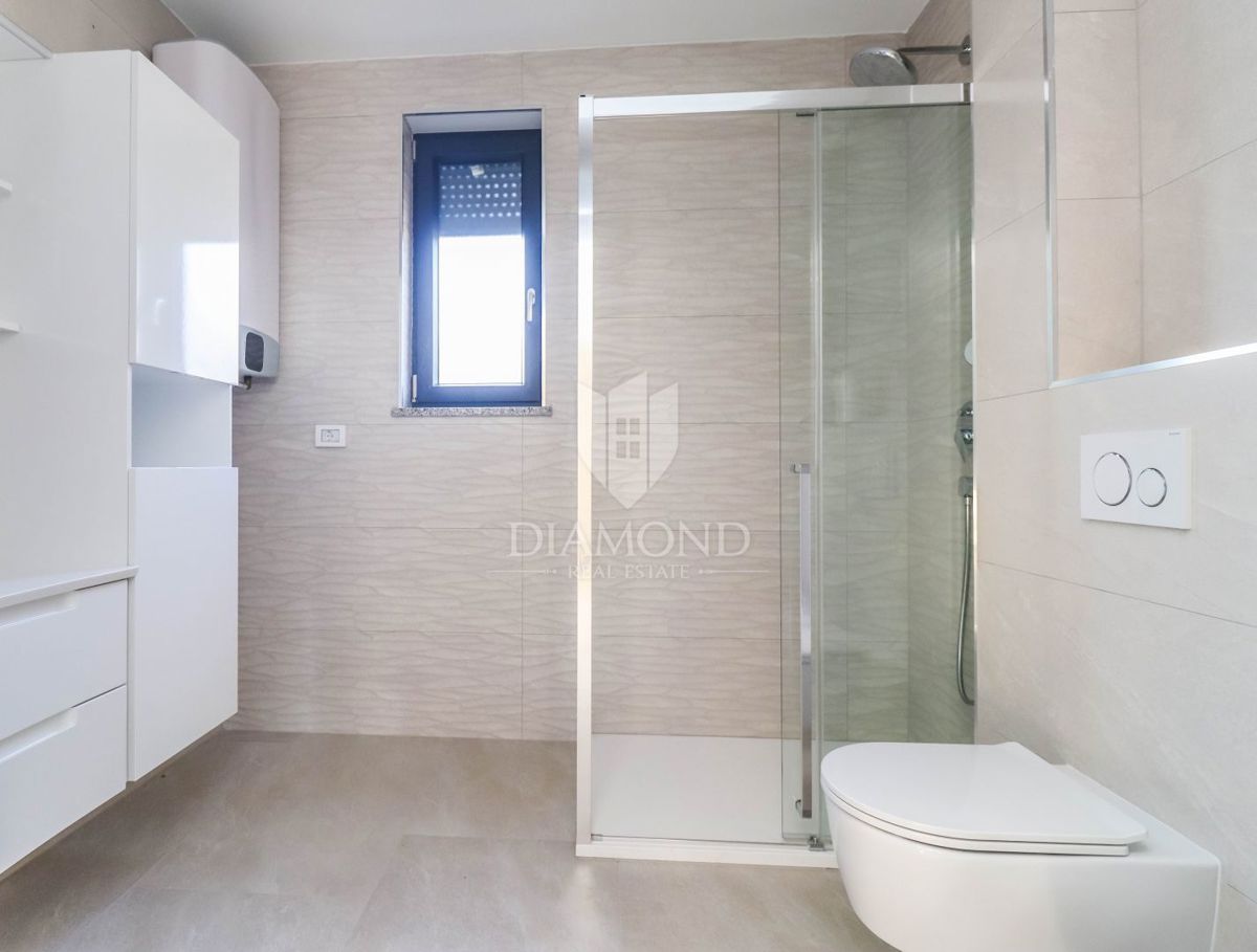 Novo dupleks stanovanje z bazenom v Medulinu