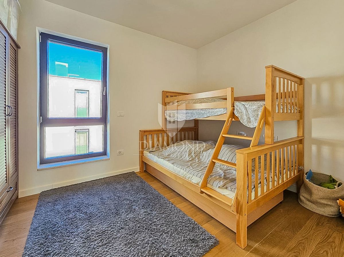 Priložnost! Novigrad, moderno stanovanje 900 m od morja!