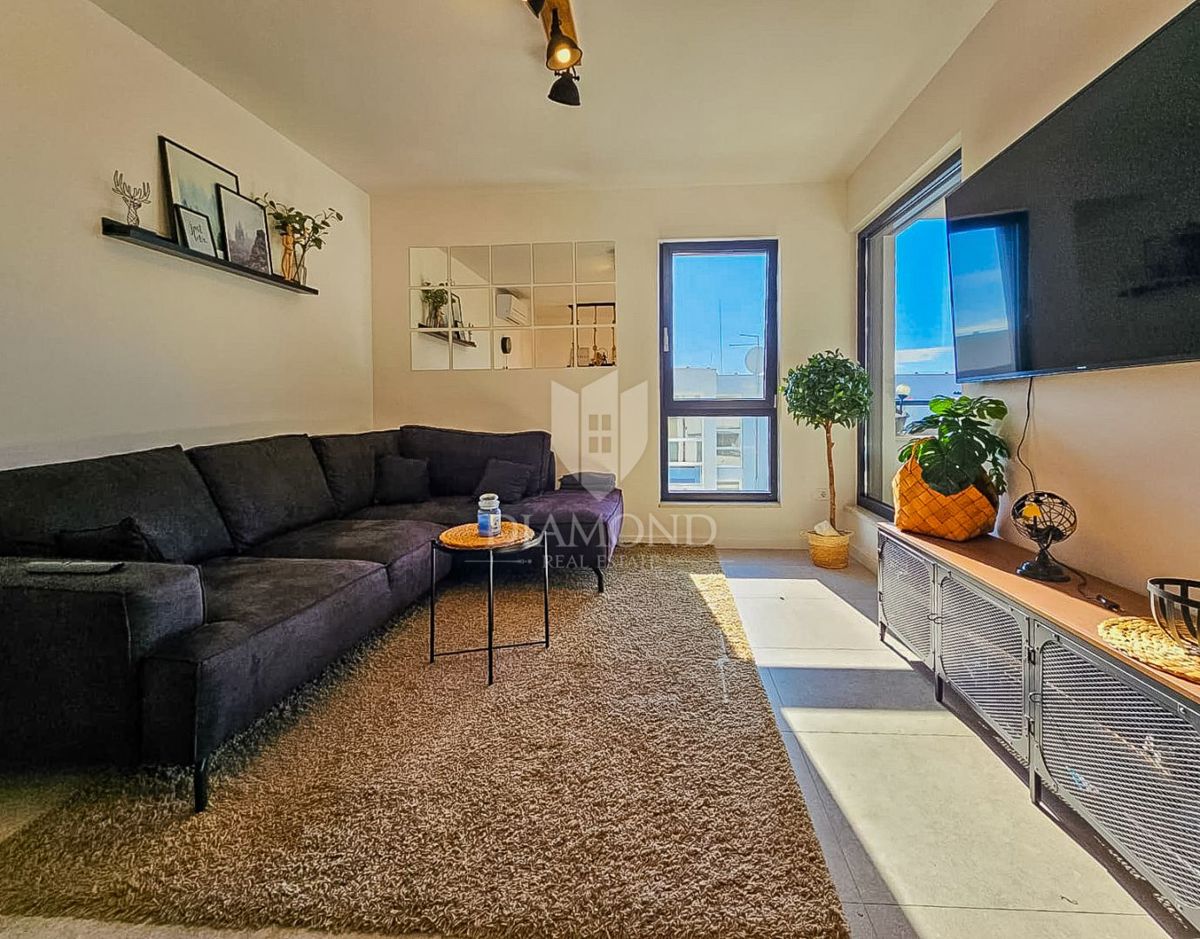 Priložnost! Novigrad, moderno stanovanje 900 m od morja!