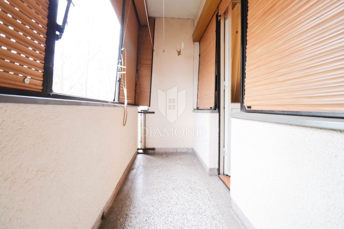 Zagreb, Knežija! Dvosobno stanovanje s potencialom!