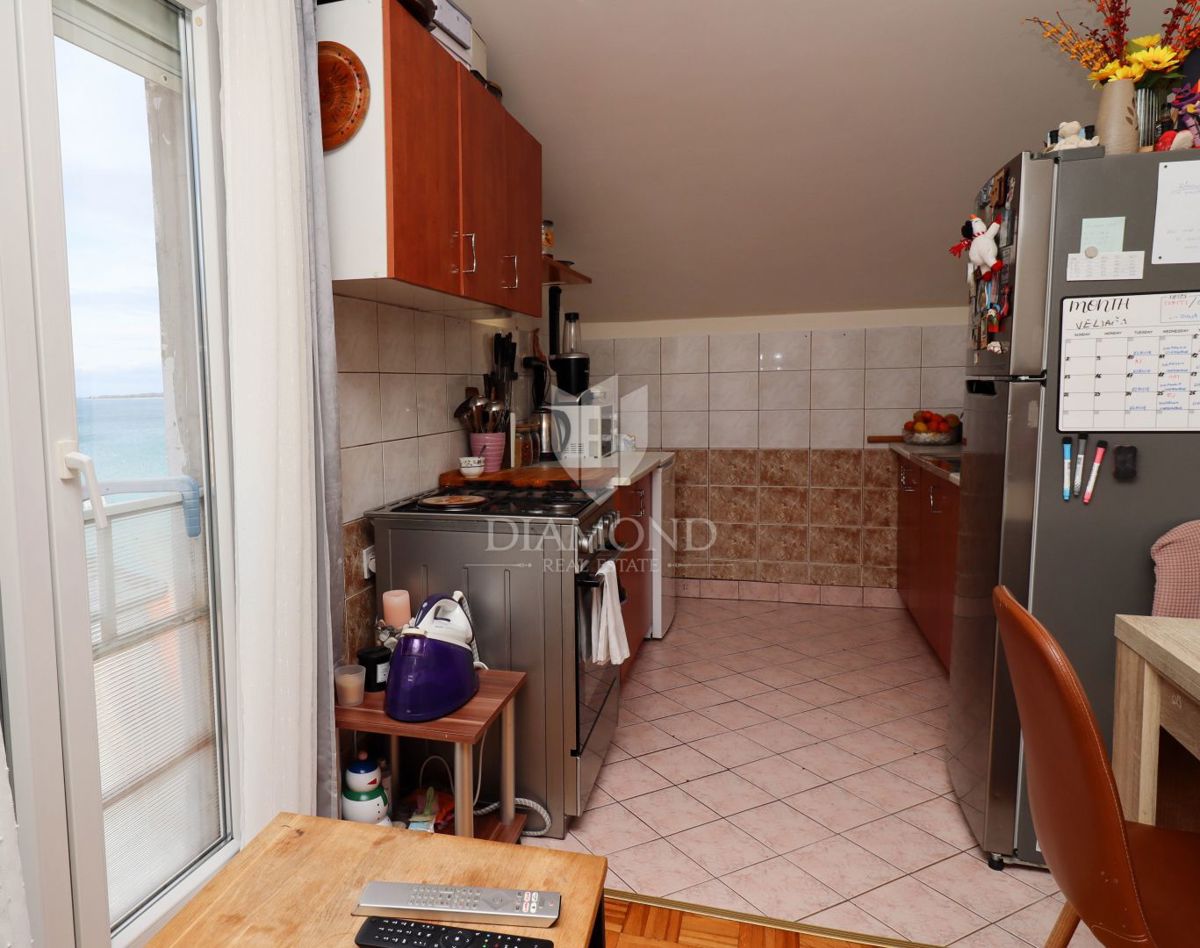 Poreč - Priložnost, stanovanje v središču starega mestnega jedra s pogledom na morje