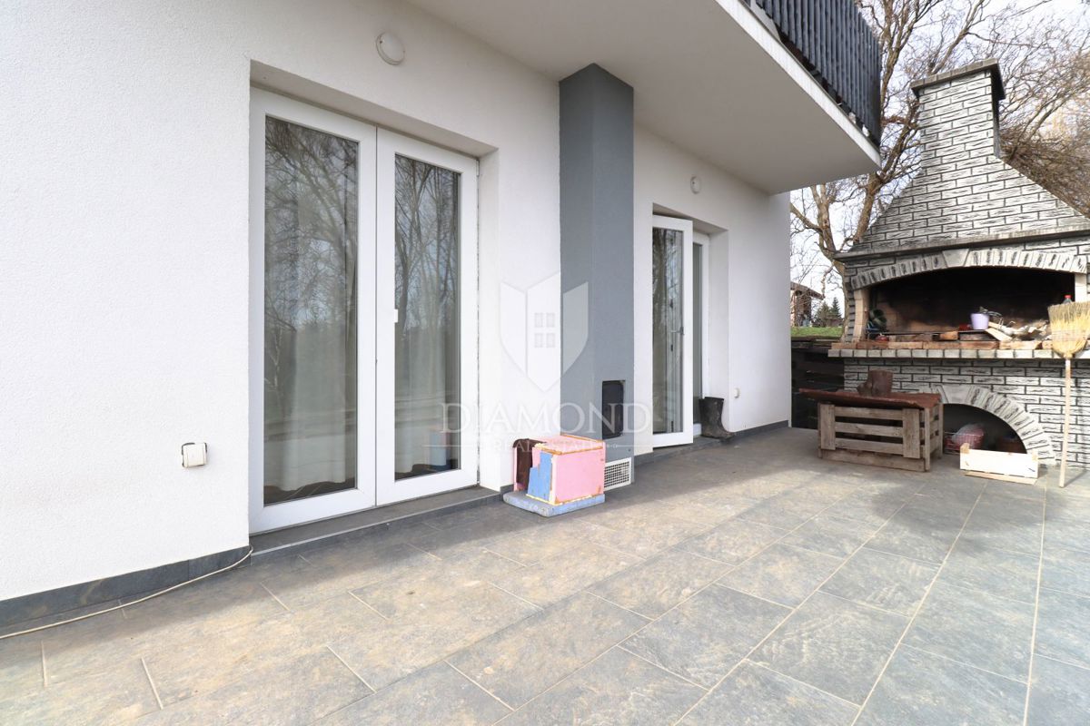 Hiša Kloštar Ivanić, 124m2