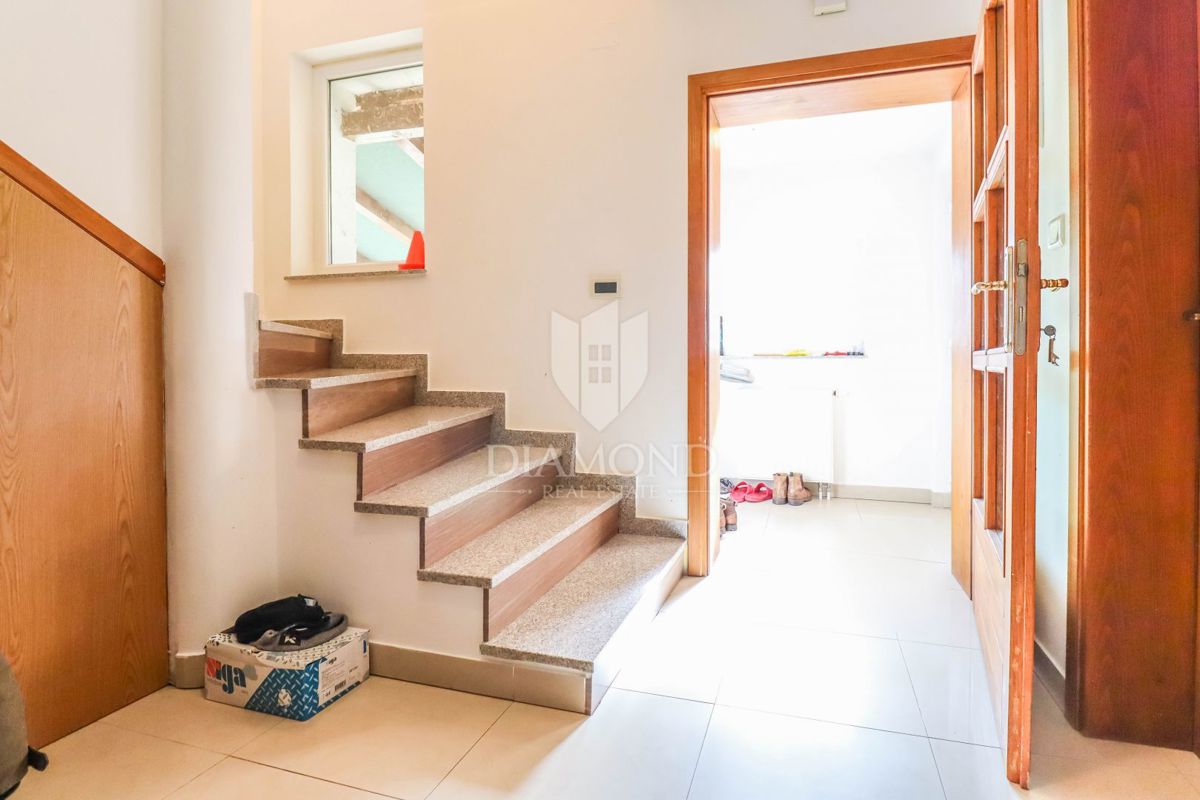 Hiša Kloštar Ivanić, 124m2