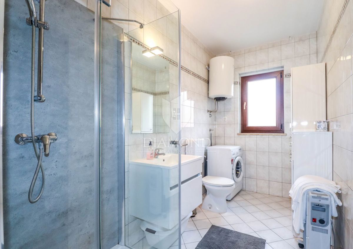 Istra, Rovinj, stanovanje v bližini centra z dvema spalnicama in teraso