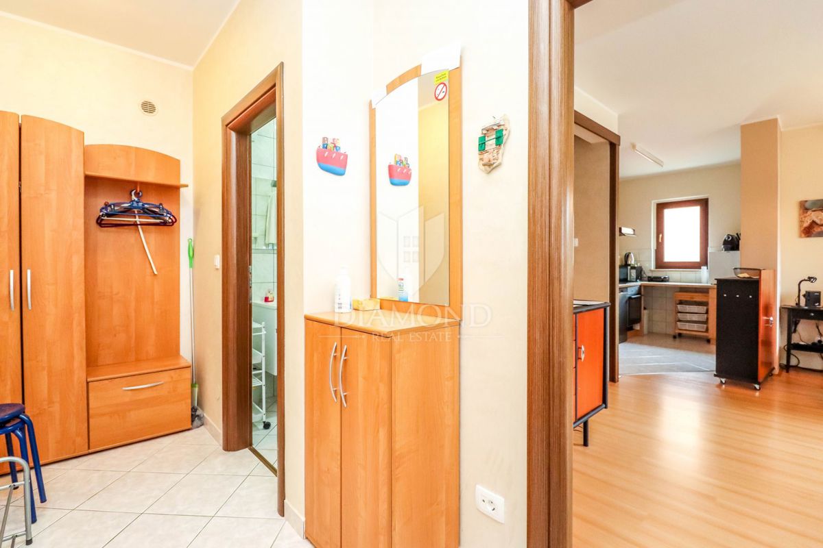 Istra, Rovinj, stanovanje v bližini centra z dvema spalnicama in teraso