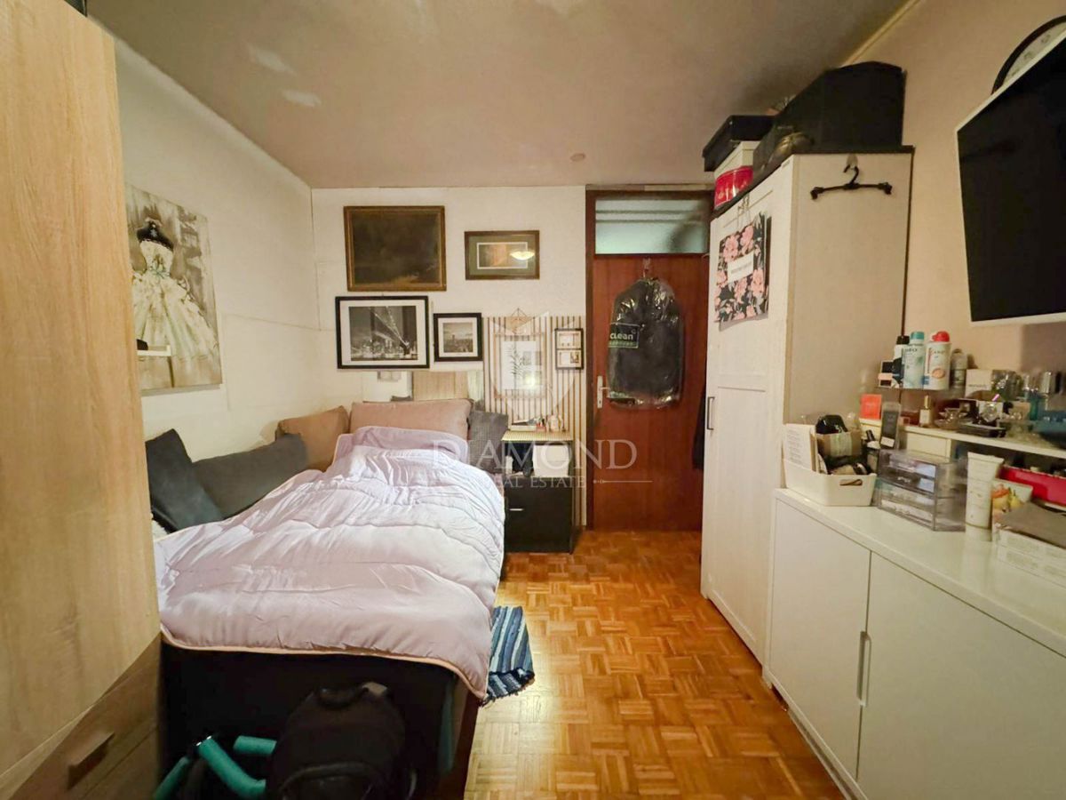 Zagreb, Prečko! Trisobno stanovanje z balkonom!