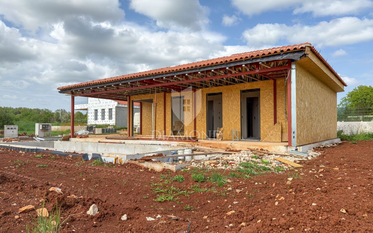 Žminj, počitniška hiša z bazenom v bližini centra mesta