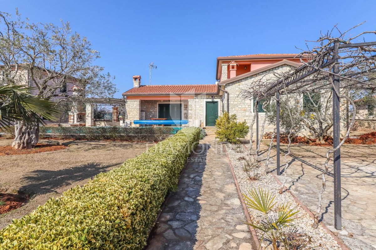 Poreč, kamnita hiša samostojna hiša